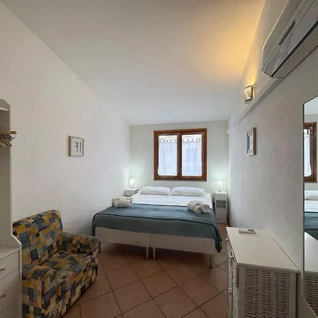 Domus Mirta Holiday home